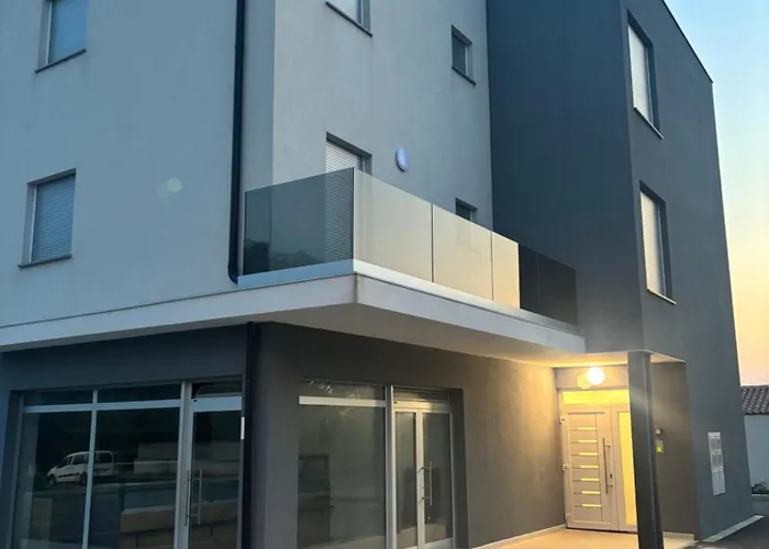 Apartman Tini 1
